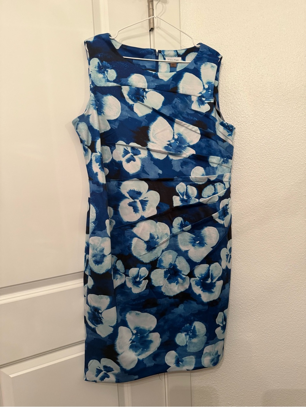 Calvin Klein Sleeveless Blue Floral Dress | 16W